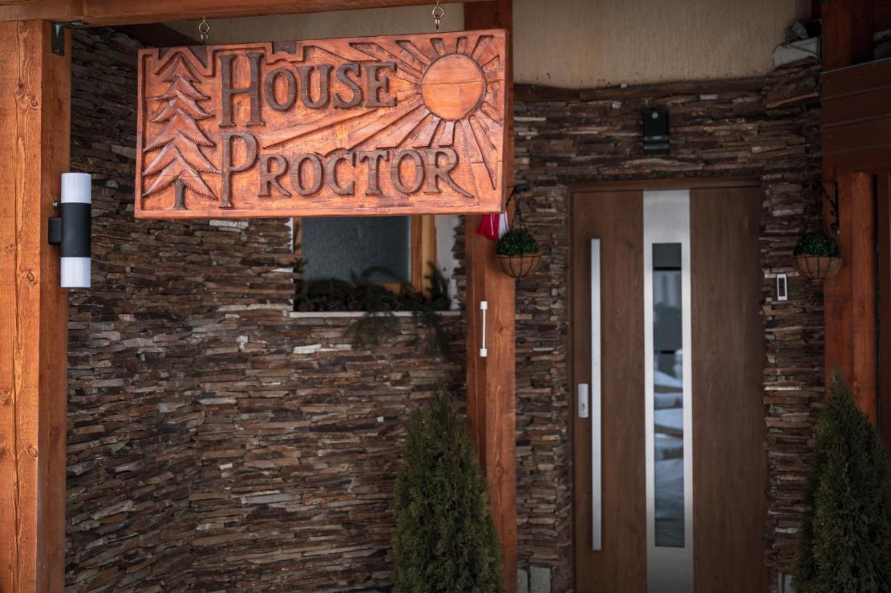 Apartment House Proctor *